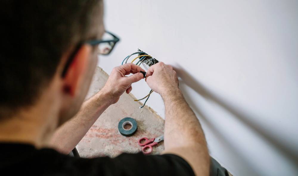 electrician-working-on-the-electrical-installation-2023-11-27-04-50-45-utc-min.jpg